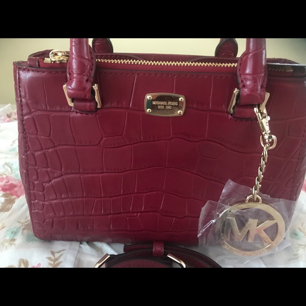 Brand new with tags Michael Kors Kellen. - Picture 6 of 8
